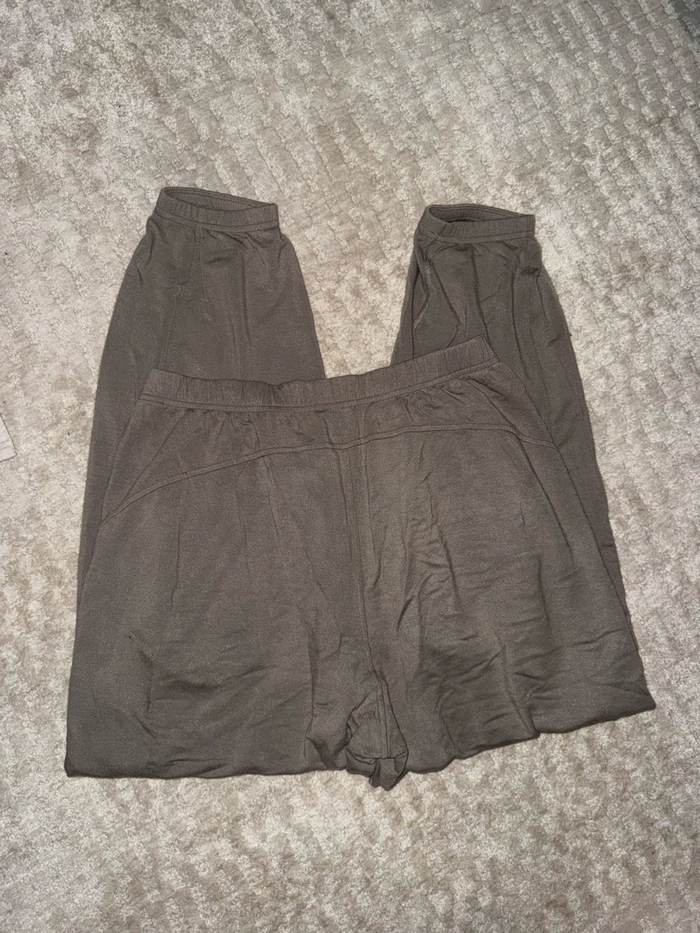 Lululemon be calm mid rise pant - Picture 5 of 5